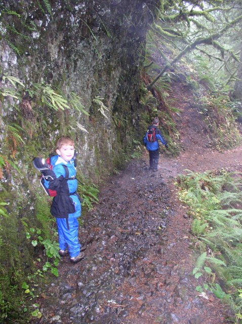 Waukeena Mult Falls 11.26.05 066 